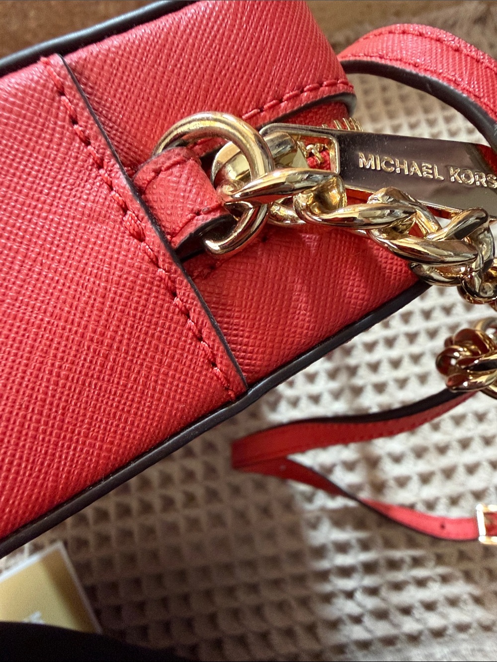 Michael Kors Red Saffiano Leather Crossbody Bag Gold Hardware MK PURSE - Picture 7 of 14